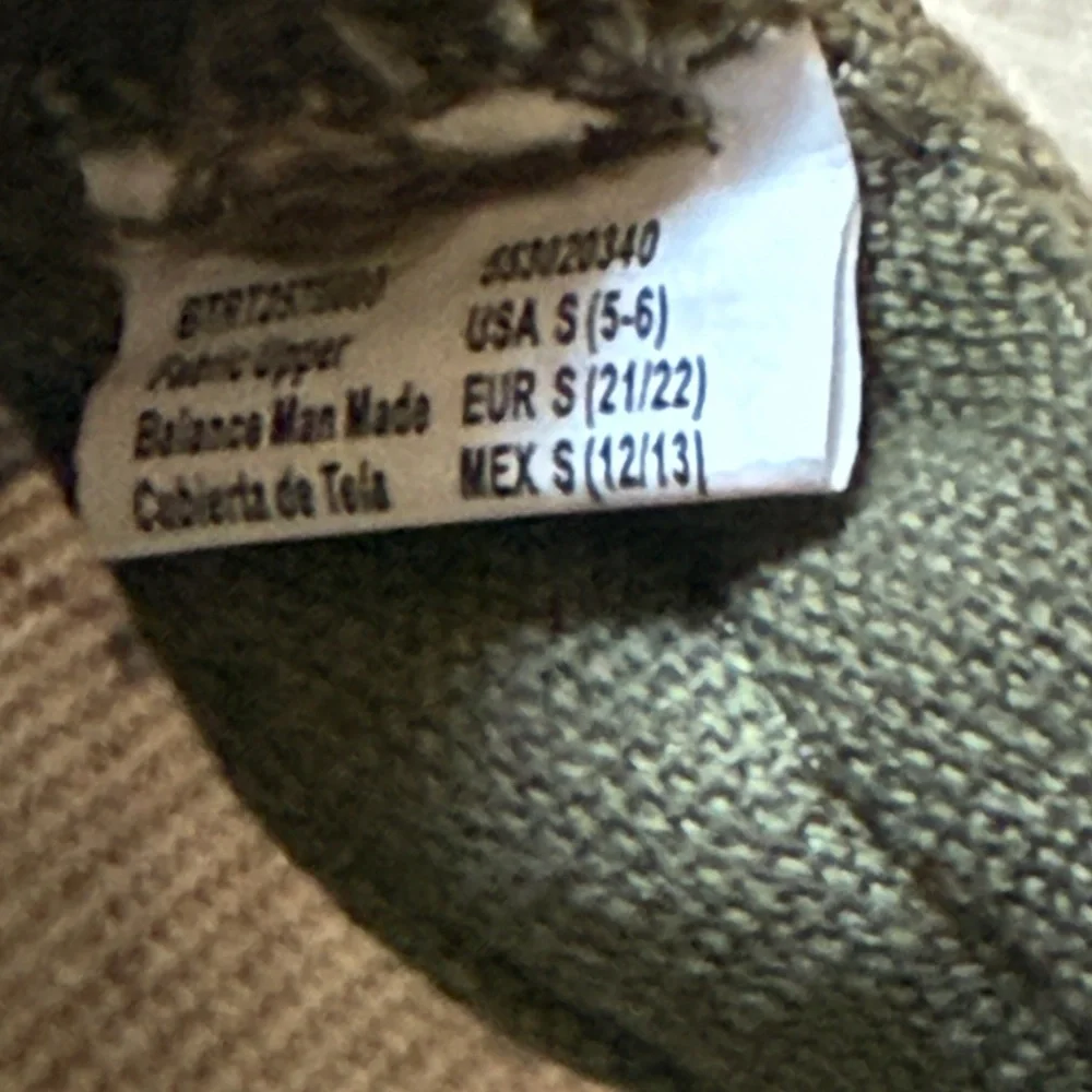 Real Tree little boys sandal flip flops camouflage sz. 5/6, good used condition